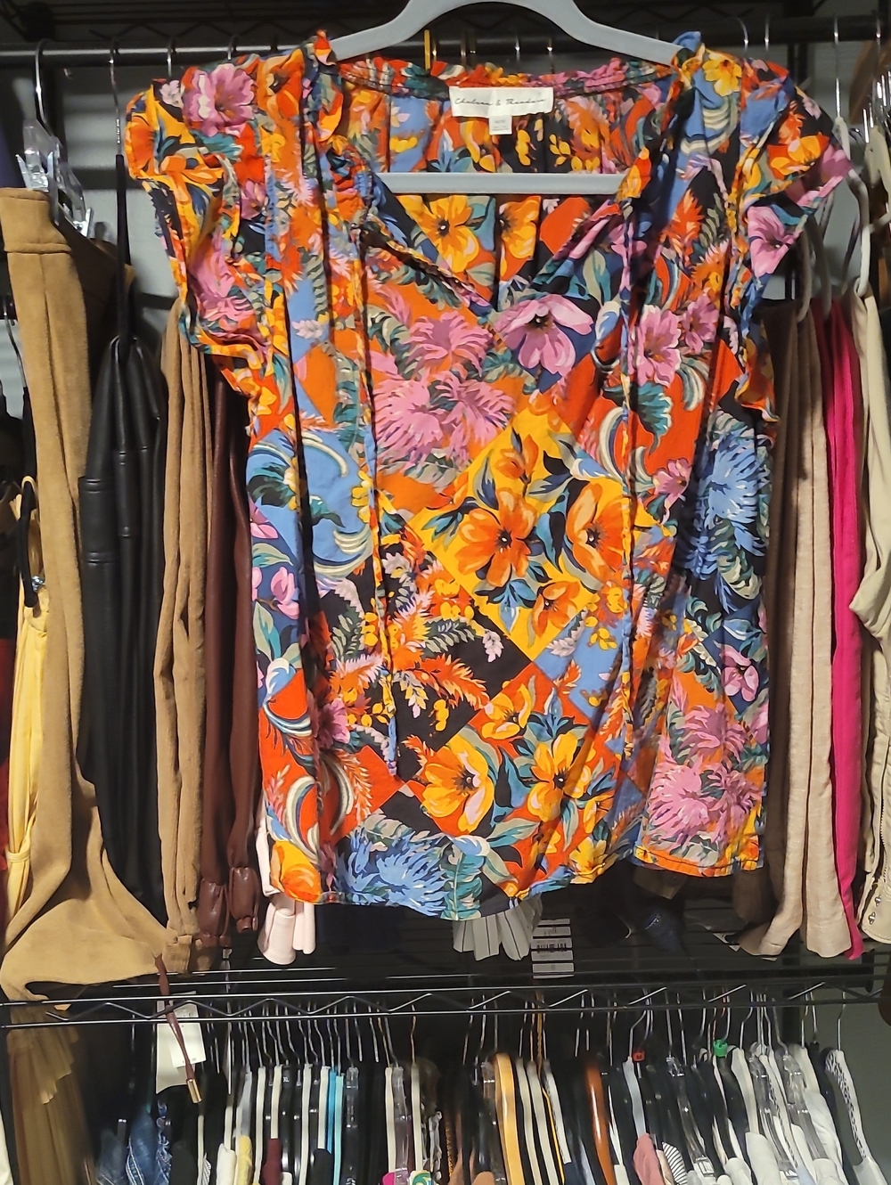 5 For $25 Chelsea & Theodore Orange Multi-Color Floral V-Neck Blouse